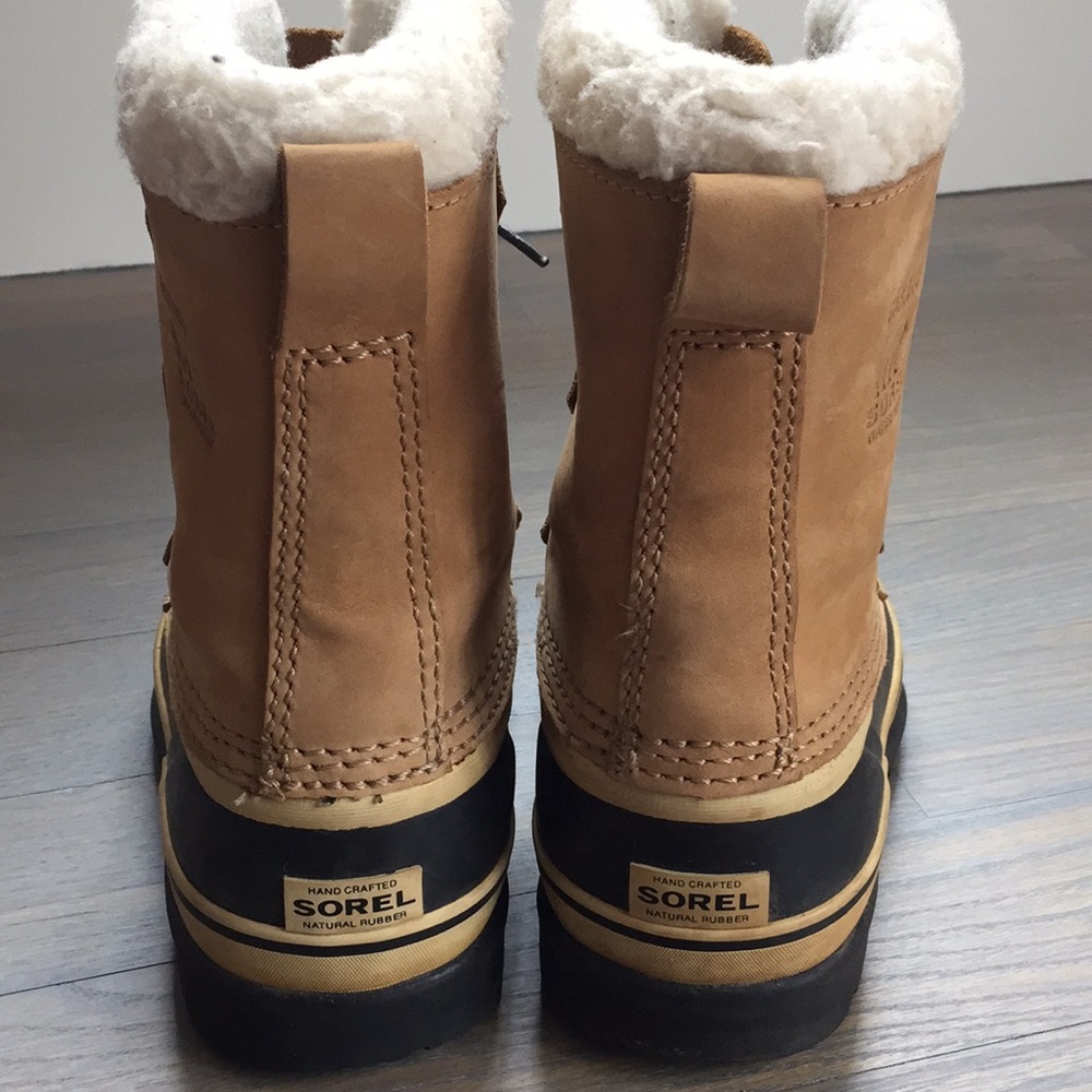 Sorel PAC boots. Real leather upper not plastic.